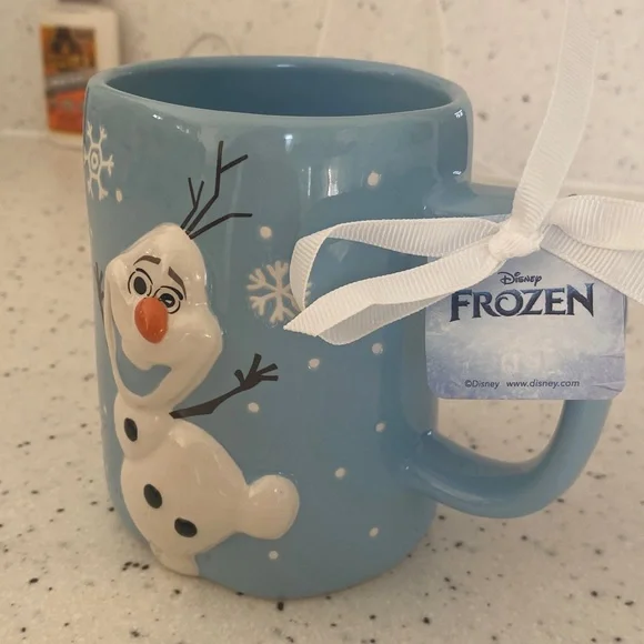 NWT. Rae Dunn, 24oz., Disney’s “Olaf”, ceramic mug. - Picture 5 of 12